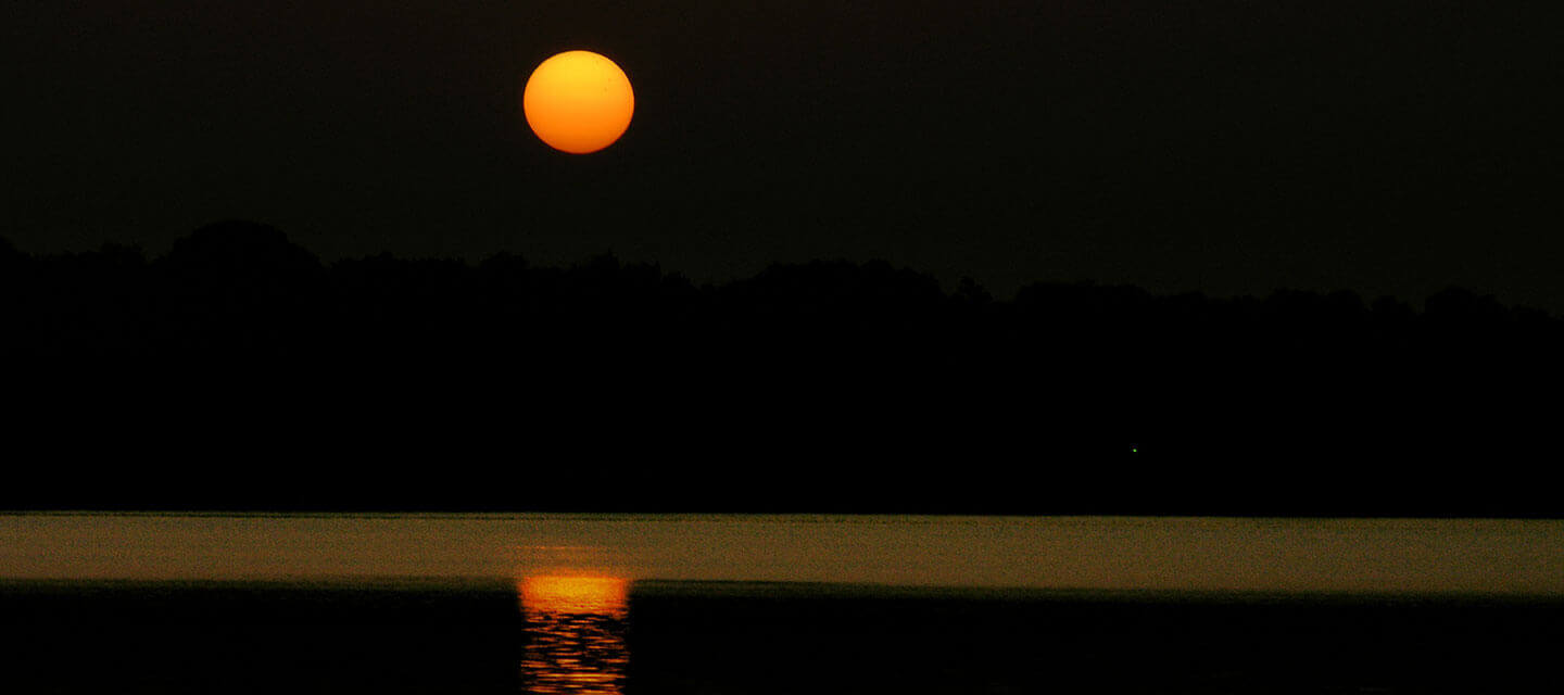 Sunrise reflecting above the ocean