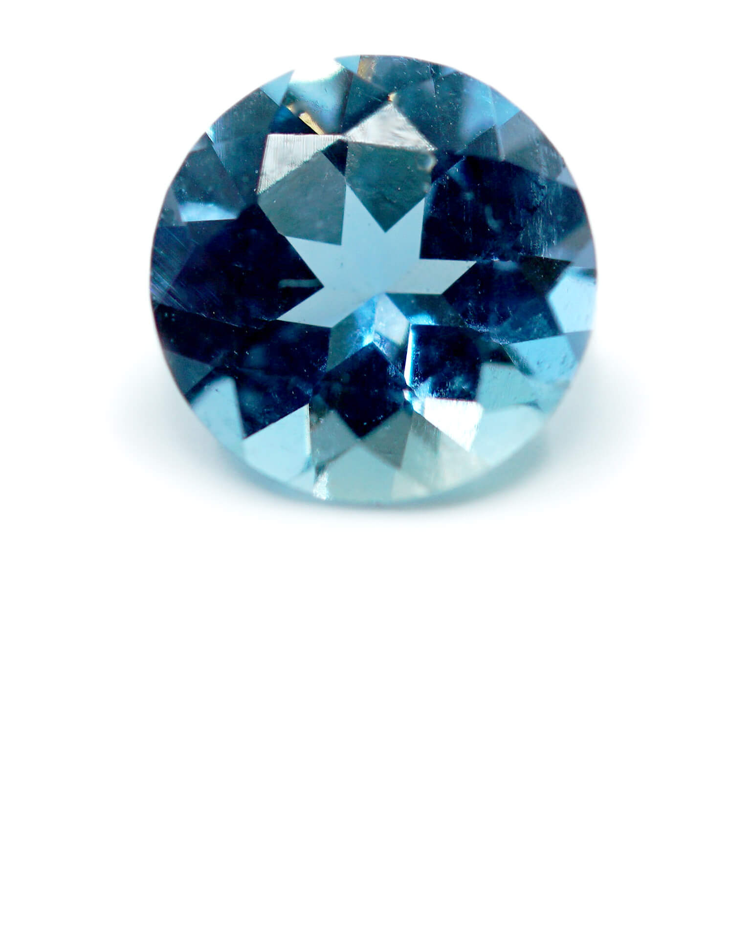 round cut deep coloured aquamarine