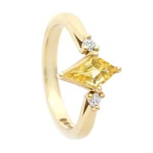 Yellow kite gemstone in gold band