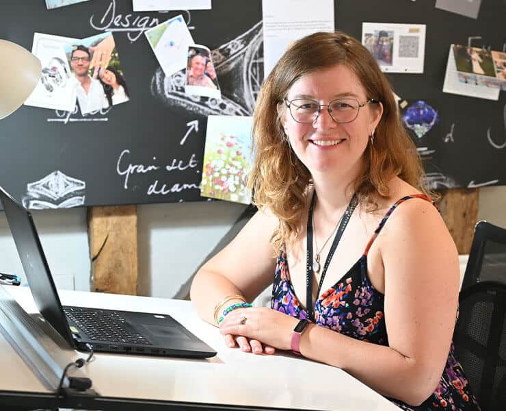 Alice Rochester with laptop