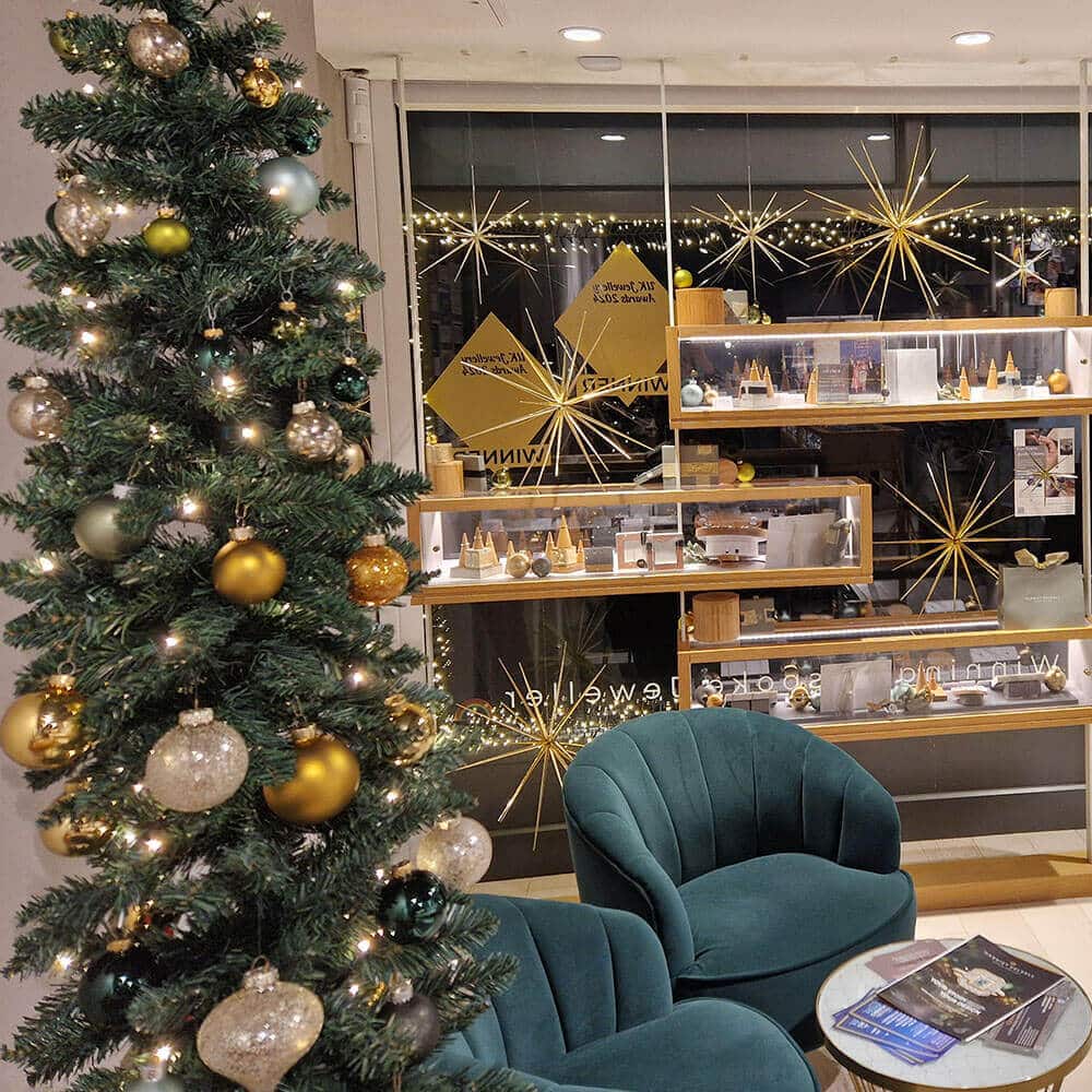 interior jewellery studio with Christmas tree